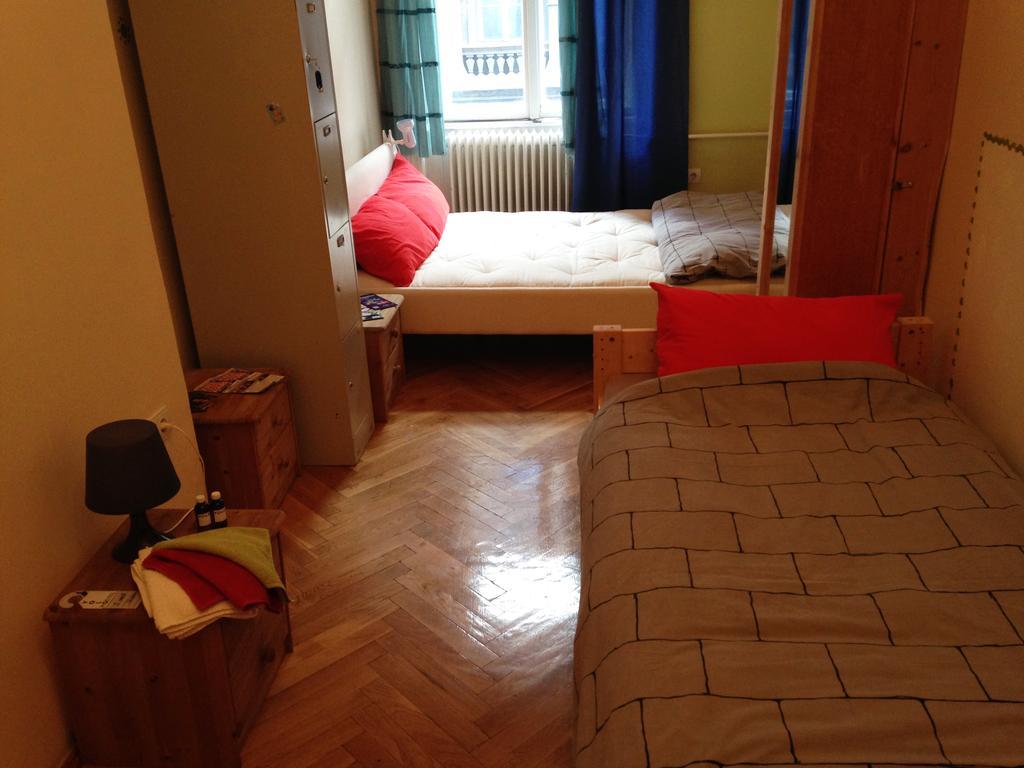 Yolo Hostel บูดาเปสต์ ห้อง รูปภาพ