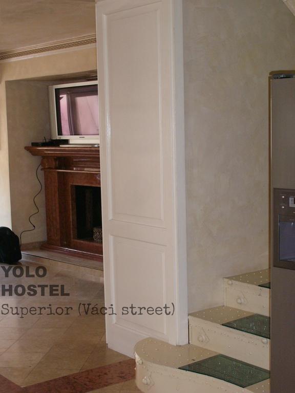 Yolo Hostel บูดาเปสต์ ภายนอก รูปภาพ