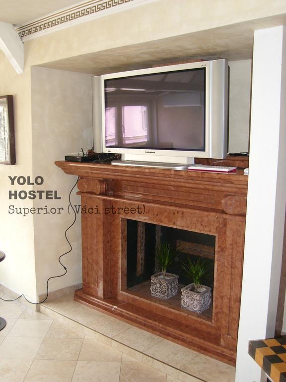 Yolo Hostel บูดาเปสต์ ภายนอก รูปภาพ
