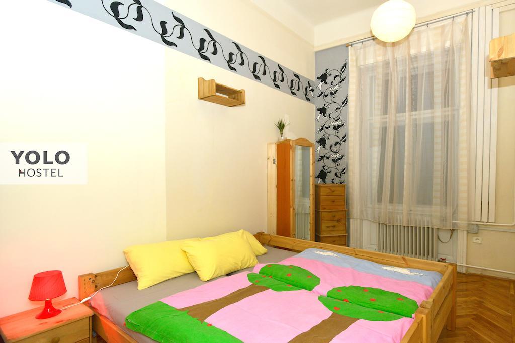 Yolo Hostel บูดาเปสต์ ภายนอก รูปภาพ