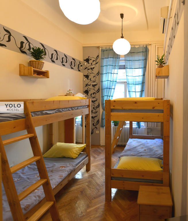 Yolo Hostel บูดาเปสต์ ภายนอก รูปภาพ